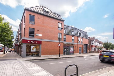 1 bed studio, Fulham Palace Road, Hammersmith, London, W69PA - Image 6